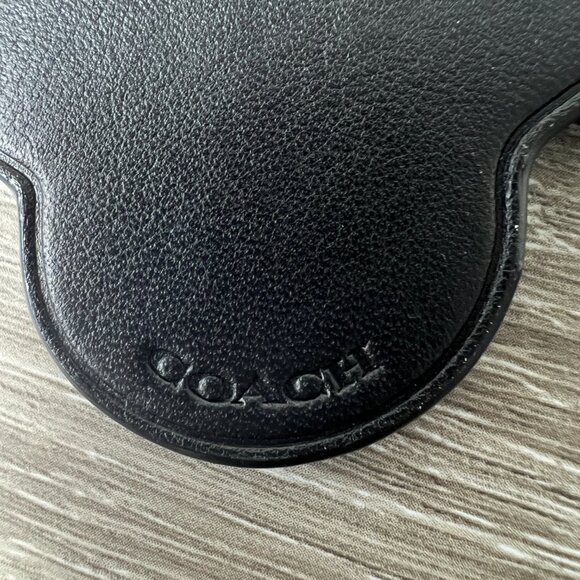 Very rare Coach Chelsea Horse & Carriage Keychain Bag Charm - Picture 5 of 5